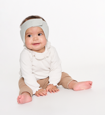 Small Headband – Gray (0–6 Months)